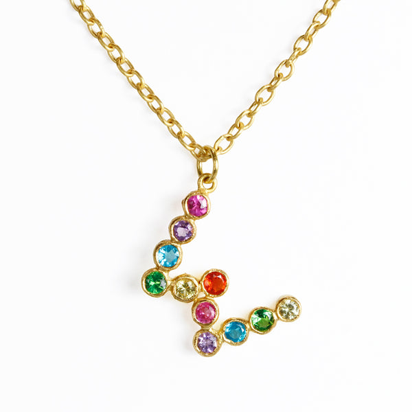 マルチカラー "ボリウッド" アルファベット "W" ペンダント MULTICOLORED