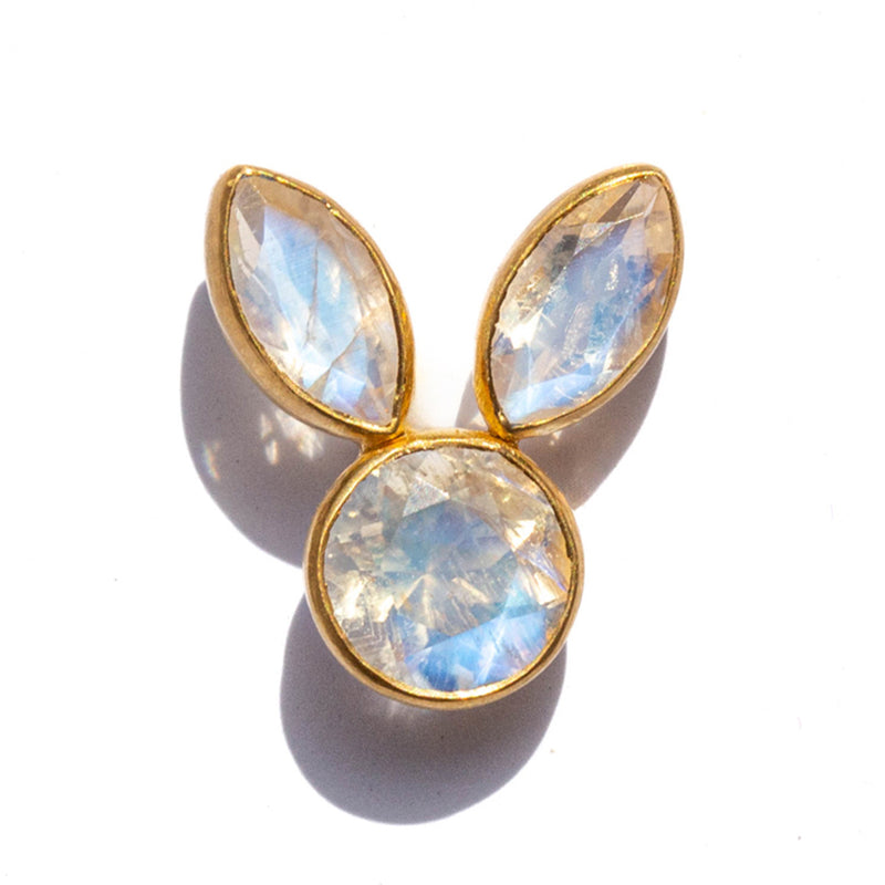 レインボームーンストーン "バニー"  ペンダント RAINBOW MOONSTONE